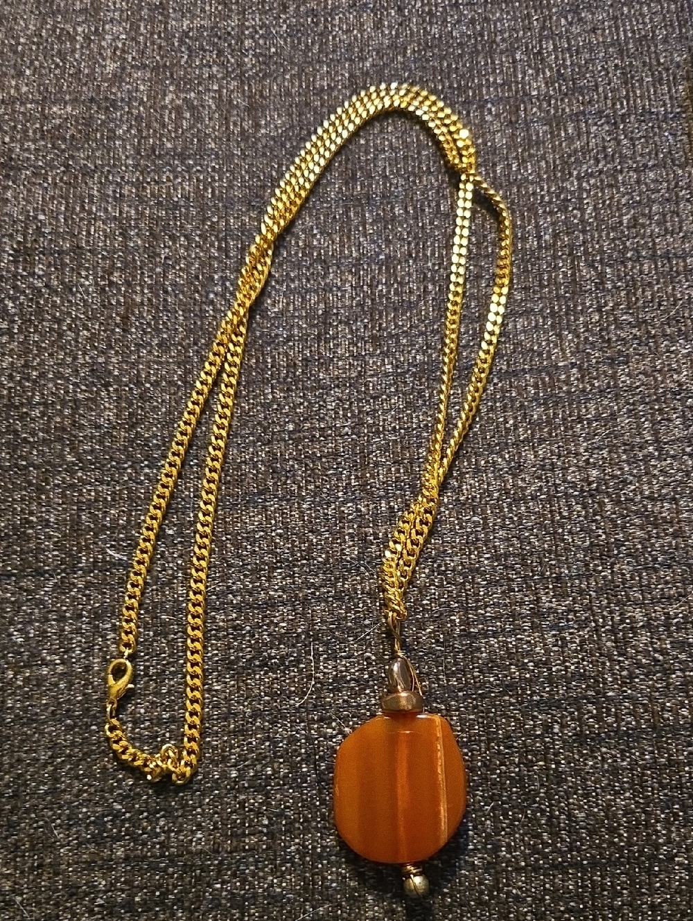 Vintage Carnealian Wire Wrapped Stone On Gold Tone Chunky Chain Boho